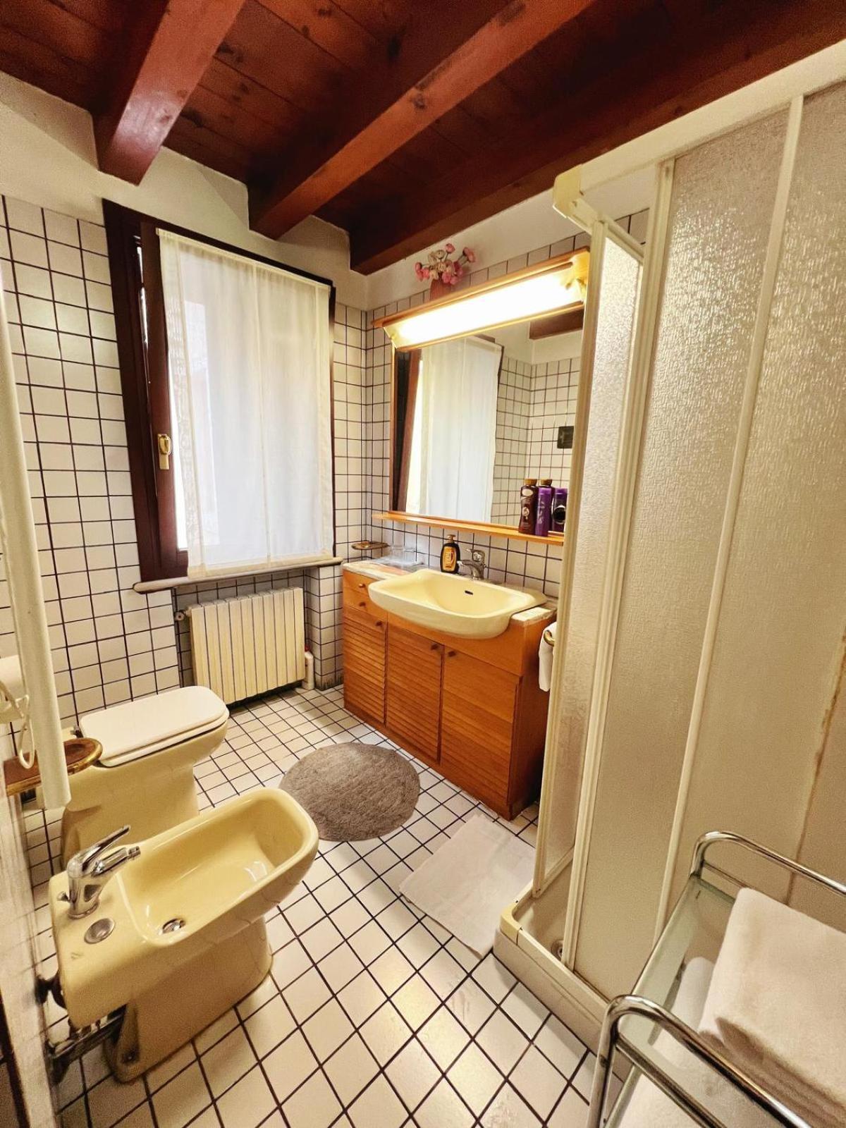 Holiday Treviso Suite Venezia Екстериор снимка